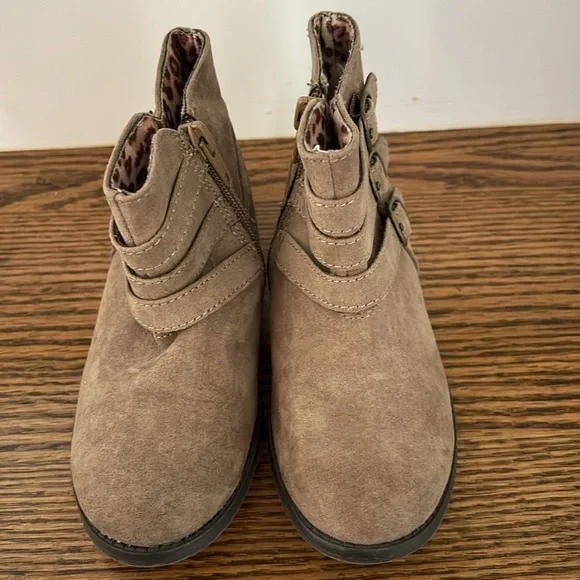 Cynthia Rowley Toddler Boots size 10 - Picture 3 of 6